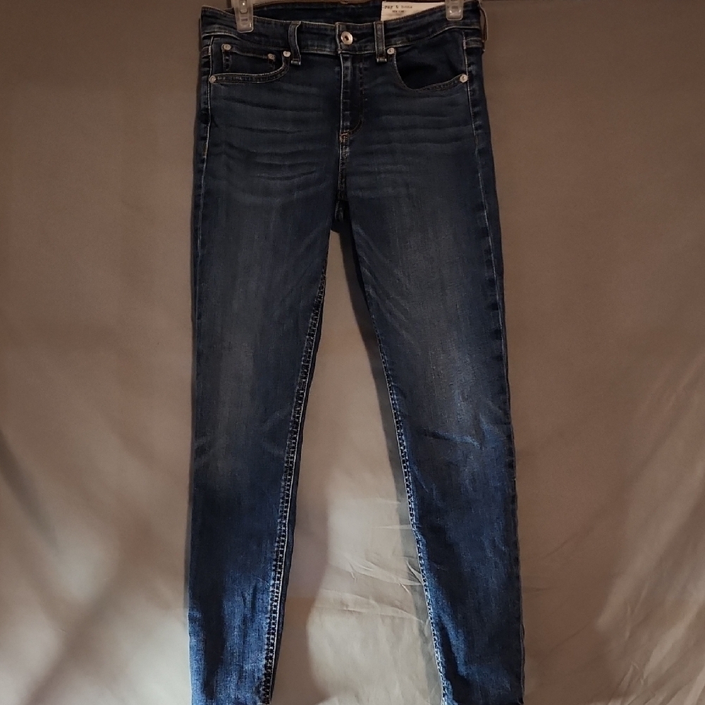 Rag & Bone Trending Skinny Blue Jeans with Authentic Distressed Look In Size 26